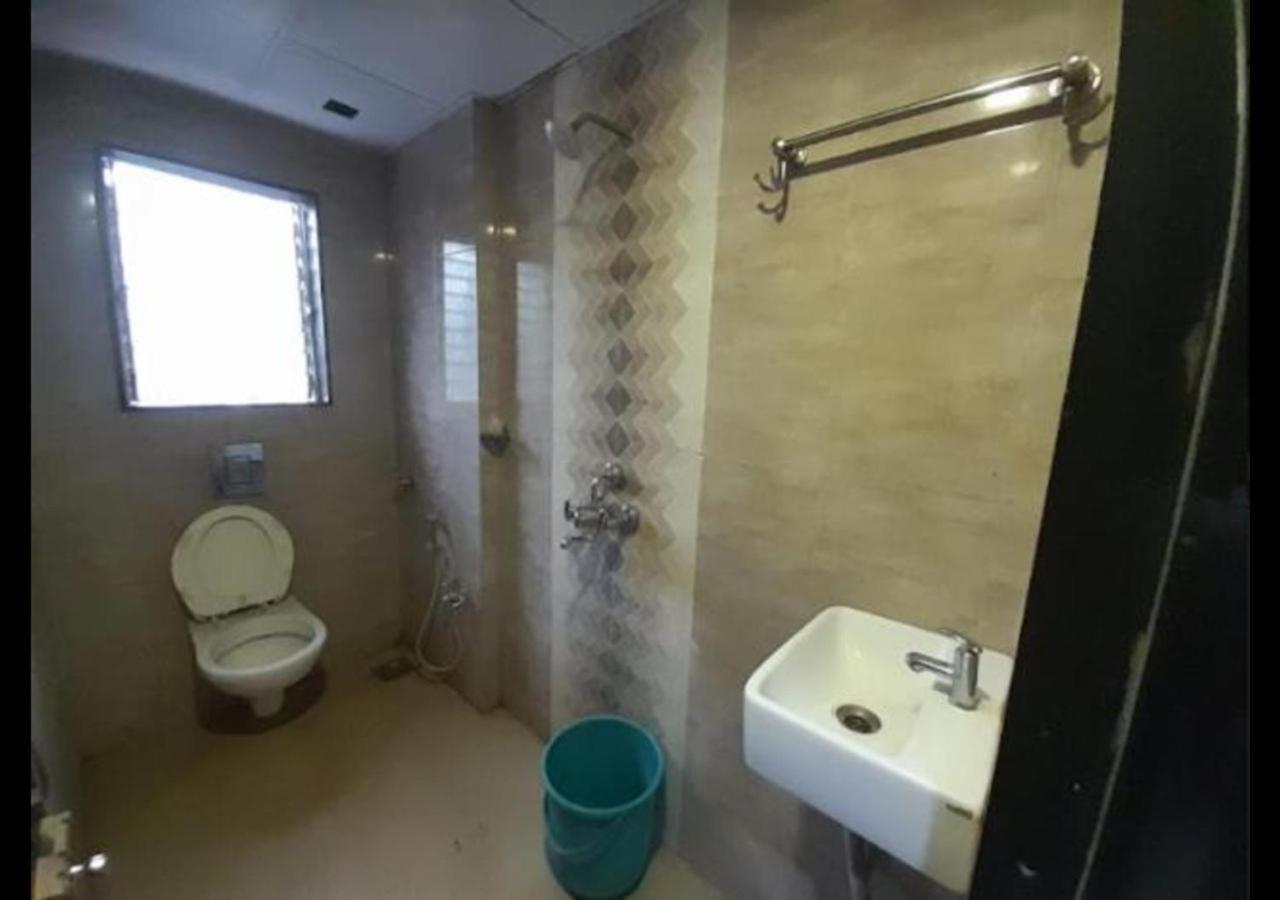 Hotel Sai Ganesh Lodging & Boarding By Wb Inn Titwala Luaran gambar
